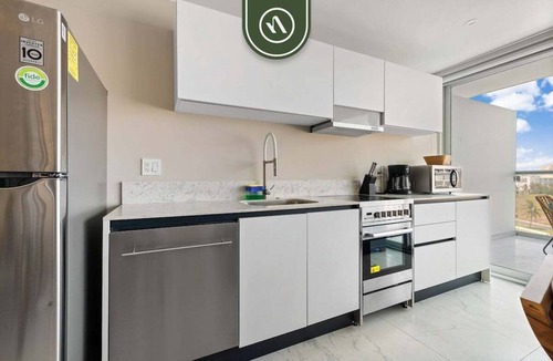Flamingos Apartment | New 2BR APT - Beach Access - Pool - GYM - Jacuzzi