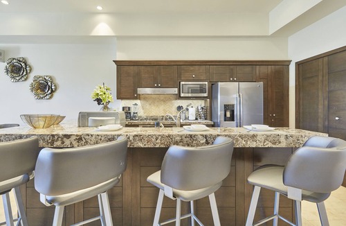 Paraiso Escondido Apartment | New 3BR Ground Floor - Resort Access - Private Beach