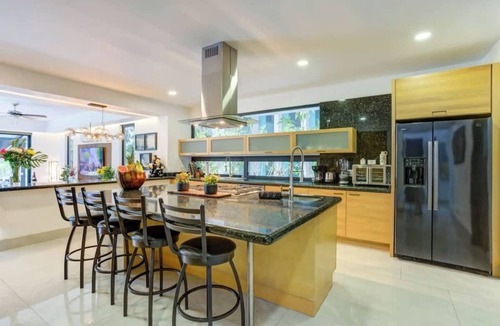 Nuevo Vallarta House | New El Tigre Deluxe 4BR Villa w/Private Pool, Jacuzzi, Billiards, Breath Taking Sunsets & Golf