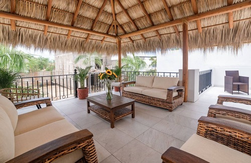 Arrecife Villa | (NEW) Modern Villa in Fantastic Central Location