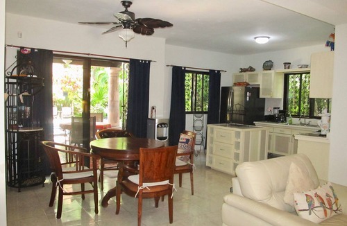 Playacar Fase I House | New! Monthly rentals! 2 bdrs Private Pool house/BBQ close to the beach.