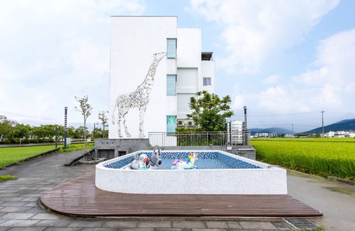 Jiaoxi Bed & Breakfast | New Wunuanzoo