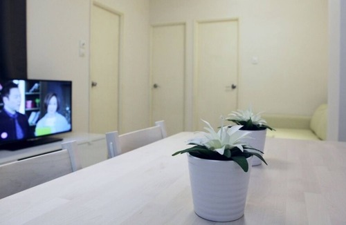 North Point Apartment | Newly renovated@ Explore like local