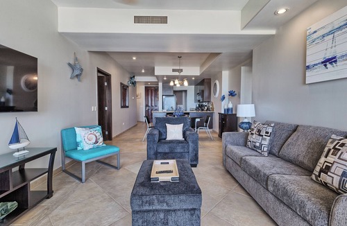 Puerto Penasco Condo | Newly Updated Las Palomas 2BR/2Bath w/bonus area- Ocean Front Cristal - Phase 1
