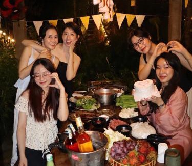 Huong Thuy Apartment | Nhà Bên Đồi