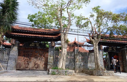 Dien Khanh Villa | Nhà Cổ Diên Sơn (Dien Son ancient house)