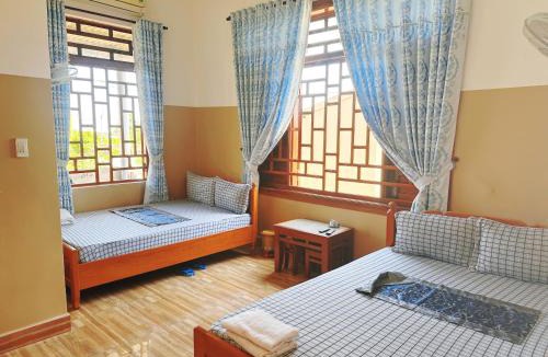 Van Ninh Hotel | Nhà Nghỉ Hoa Lan