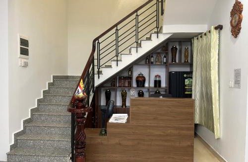 Giong Trom Hotel | Nhà Nghỉ Trần Gia