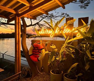 Phu My Cabin | Nhà trong hẻm bên sông