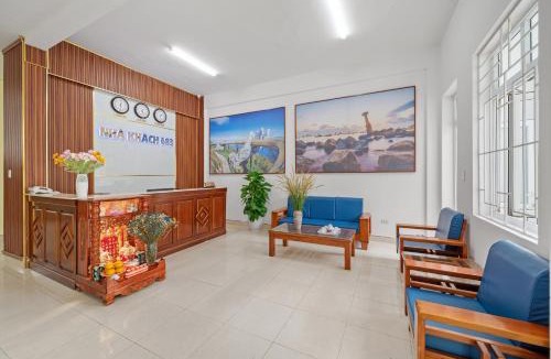 Lien Chieu Hotel | Nhà Khách 683 - Only 10m to Mikazuki - 50m to the Beach