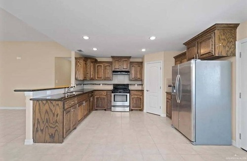 Edinburg House | Nice 3-bedroom house in a beautiful neighborhood in Edinburg