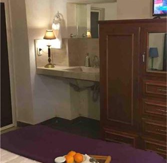 Parras de la Fuente Apartment | Nice air-conditioned studio in a magical village