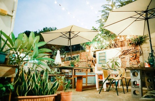 Fengshan District Hostel | No. 79 Backpacker