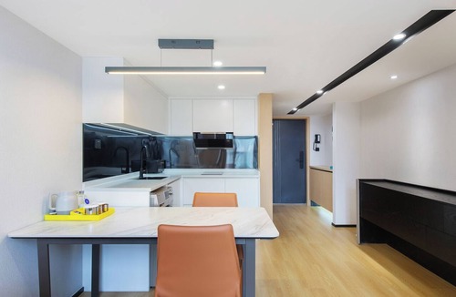 Xishan Hotel | Novotel Living Yunnan Dianchi Times