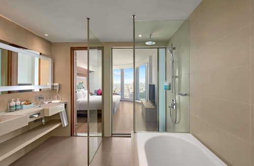 Phuong 6 Hotel | Novotel Saigon Centre