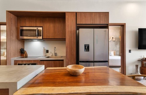 Zama House | Nuju Rentals |3R Condo|6 Guests|Rooftop Pool & Gym
