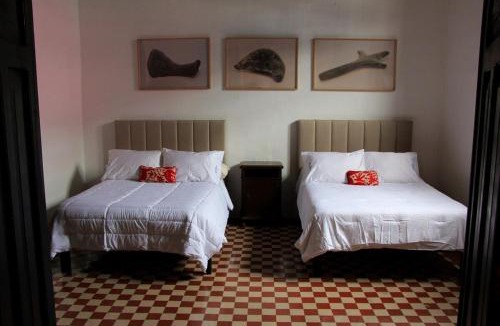 Barrio de Santiago Villa | Oasis with natural pool in the heart of Mérida