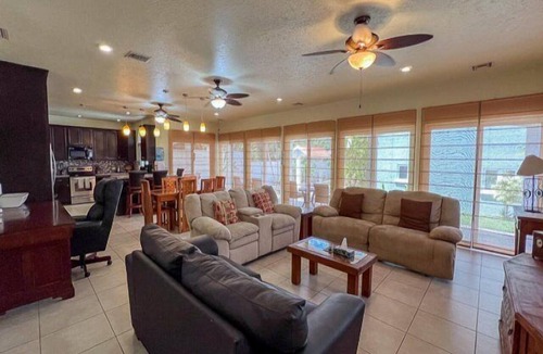 Flores Magon Condo | Ocean and Beachfront, 15 Minutes to Downtown Cozumel