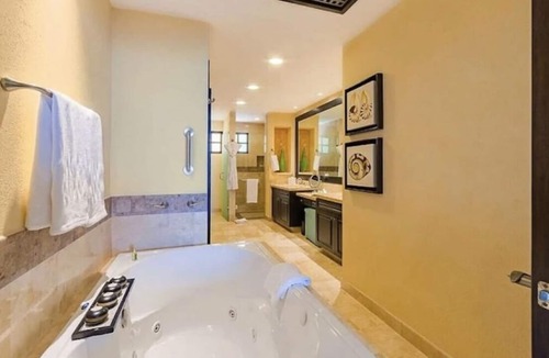 Romantic Zone Resort | Ocean front - 1 bedroom/2 bath - Garza Blanca Resort - Puerto Vallarta