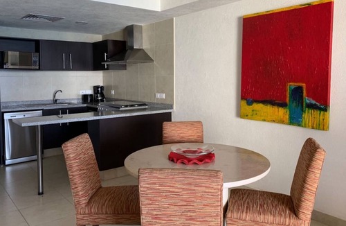 South Hotel Zone Apartment | Ocean front Apartment Grand Venetian 1