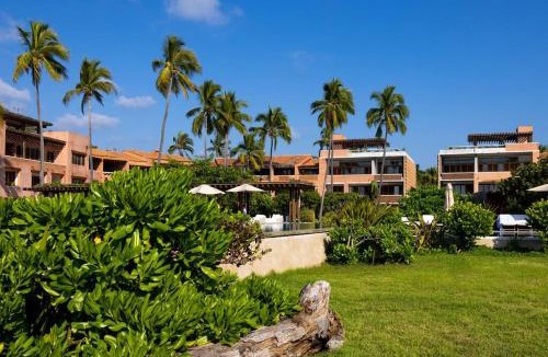 Costa Careyes Apartment | Ocean Front Luxury - 5 Pools & Private Beach Club