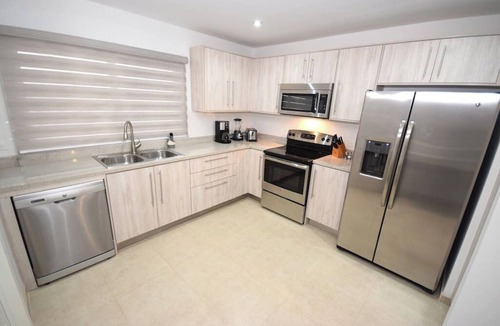 Las Conchas Condo | Ocean View Condo with Pools and Easy Beach Access