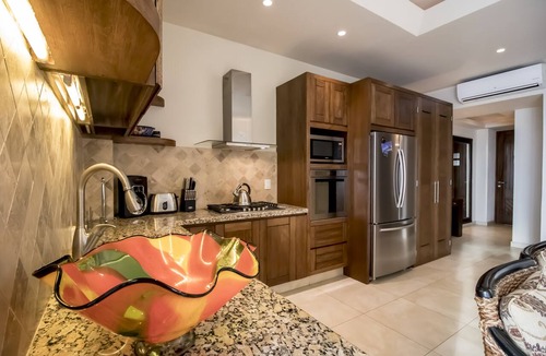 Amapas Condo | Ocean View condo in romantic zone muertos beach fifth floor