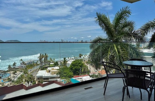 Balcones de Loma Linda Apartment | Ocean view + infinity pool (via GPS)