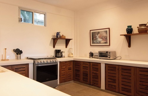 Brisas de Zicatela House | Ocean‑View Villa w/Pool · 1‑Min Walk to Zicatela Beach · Fast WiFi