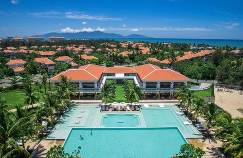 Ngu Hanh Son Villa | Ocean Villa Da Nang 4BR 5 Beds, Private Pool and Kitchen