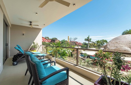 Santa Maria Huatulco Condo | Oceanfront 3-Bedroom Condo Steps to the Pool & Beach with Amenities