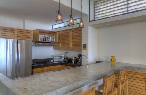 Hidalgo Condo | Oceanfront 3BR | Private Pool + 3 Shared Pools