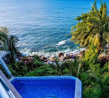 Boca de Tomatlan Villa | Oceanfront 4BR 20 PAX