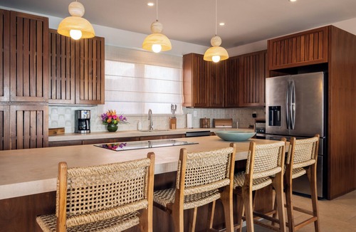 Isla Mujeres Villa | Oceanfront 5BR Villa + Saltwater Pool + Concierge