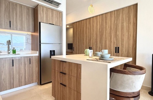 Las Glorias Apartment | Oceanfront Condo | Sunset Views | 500Mbps WiFi