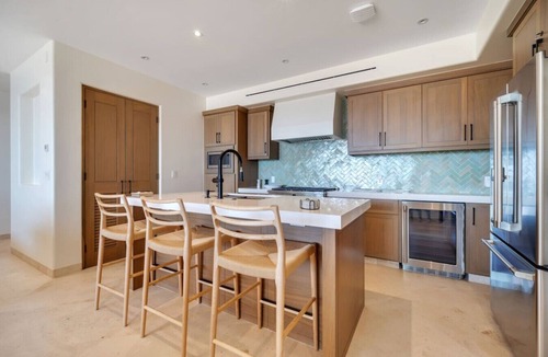 Buzzards Condo | Oceanfront, Infinity Pool, Vera-Neo Beach Club/Gym