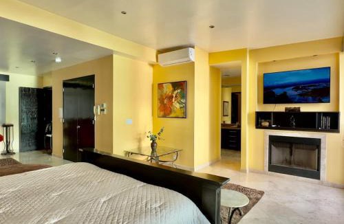 Playas De Tijuana House | Oceanfront Villa 4BR 4 BA Real Mediterraneo