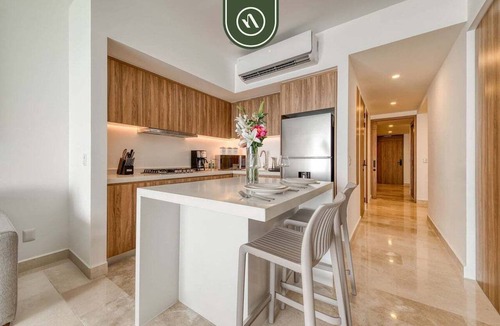 Las Glorias Apartment | Oceanview 1 BR Condo with Pools and Beach Access