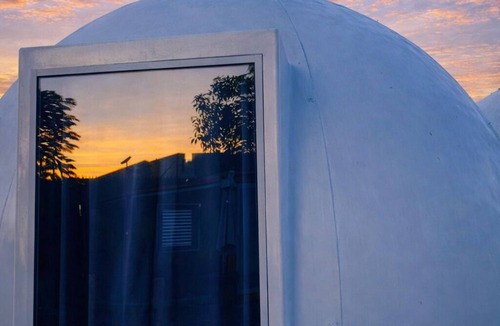 Barra de Navidad Apartment | Octopus Igloo in Christmas Bar