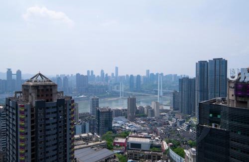 Yuzhong Apartment | Oil Painter's Home - Chongqing River View Homestay