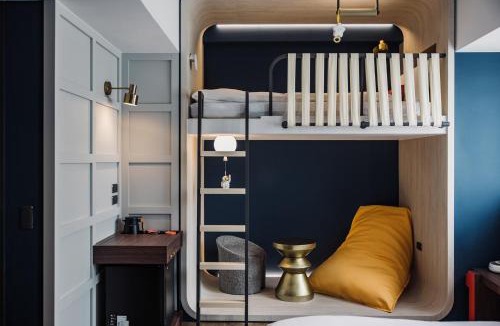Central District Hotel | OLAH Poshtel - Taichung Station