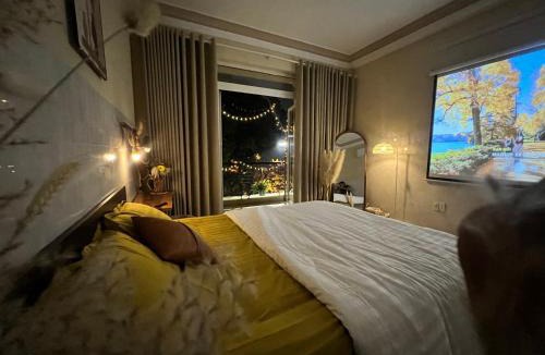 Tan Phu District Hotel | Olie Home