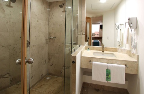 Villahermosa Hotel | One Villahermosa 2000