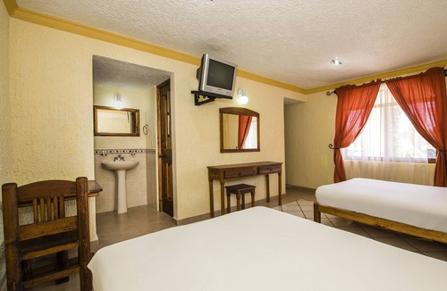 Huichapan Hotel | OYO Hotel La Glorieta, Huichapan