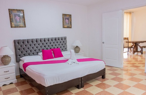 Chetumal Hotel | OYO Hotel Marías,Aeropuerto Internacional de Chetumal