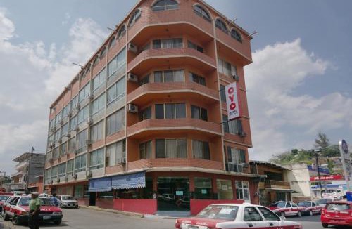 Papantla de Olarte Hotel | OYO Hotel Totonacapan, Papantla