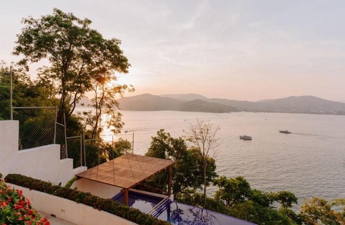 Playa Las Gatas Hotel | Pacífica Grand Zihuatanejo