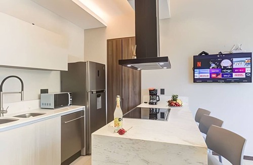 La Cruz de Huanacaxtle Condo | Pacific coast escape w/pool & beach access