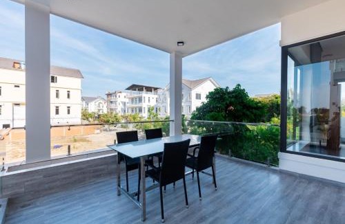 Vung Tau Villa | Palm Villa 29 - Villa Luxury 8Bedroom & Pool near the sea
