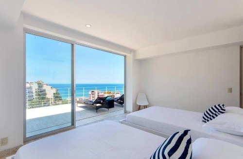 Romantic Zone Apartment | Panoramic Views, Private Pool, near Zona Romantica